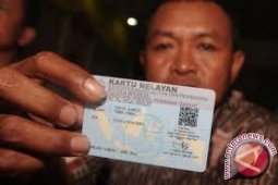Kotabaru Bagikan 8.000 Asuransi Nelayan