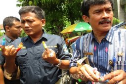 Petugas Temukan Permen "Jari" yang Diduga Mengandung Narkoba