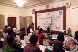 OJK Bali Latih Guru SD Edukasi Keuangan