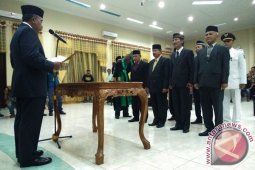 Bupati Aceh Tamiang lantik pejabat eselon II dan III