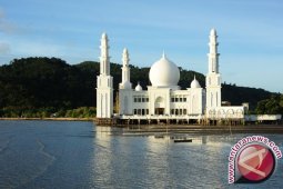 Presiden Resmikan Masjid Agung Kayong Utara