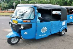 Dua Payung Hukum Untuk Pengoperasian Bajaj Bekasi