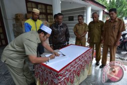 142 unit kendaraan operasional dibagikan di Sabang