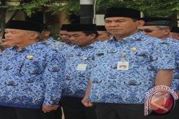 PNS Harus Jadi Contoh Penegak Disiplin