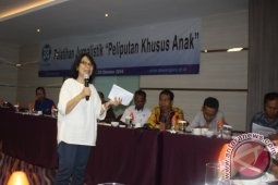 HAK MENDAPATKAN INFORMASI PERLINDUNGAN ANAK