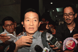 Ayah Mirna Akan Berikan Ferrari Jika Amir Bersaksi
