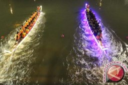 Puluhan "Dragon Boat" Berlaga di Tanjungpinang
