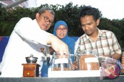 Jabar bagikan Lima Juta Kopi 2017