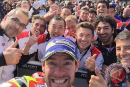 Crutchlow juarai Grand Prix Australia