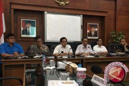 Pemerintah Tunjuk Tiga BUMN Penuhi Kebutuhan Cangkul
