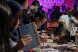Pengunjung Padati "Kalbar Book Fair 2016"