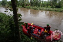 BERSIH-BERSIH SUNGAI DELI