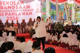 Ratusan Pelajar di Surabaya Ikuti Sekolah Kebangsaan