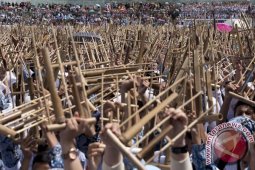 Siswa SLB tampil memukau menyanyikan lagu nasional