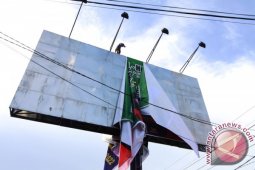 Tim Gabungan Tertibkan APK Cagub/Cawagub Gorontalo