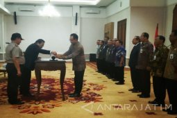 Gubernur Jatim Ingatkan Penyalahgunaan Retribusi Cegah Pungli (Video)