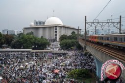 Aksi Damai Dumai Batalkan "Long March" Karena Hujan