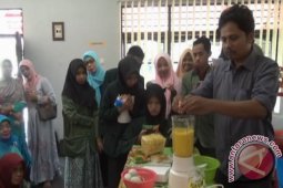 Warga HSU Belajar Bikin Mie Sehat