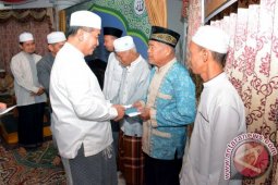 PEMBERIAN BONUS UMROH