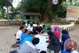 Diskusi Pinggiran Ala HMI HST
