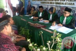 HSU Tuntaskan Pembuatan Akta Lahir di Desa Terpencil