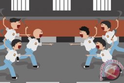 Antisipasi tawuran orang tua cegah anak ke sekolah