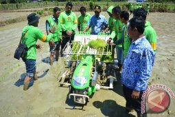 Petani Aceh ikut pelatihan pengunaan Alsintan