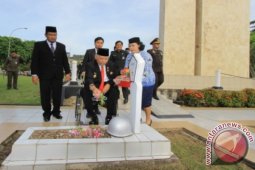 Gubernur Kaltim Pimpin Upacara Hari Pahlawan