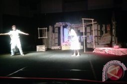 Teater AiR Jambi pentaskan "HAH" karya Putu Wijaya