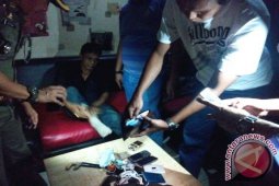 Satpol PP Jambi temukan narkoba diruangan karaoke