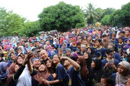 Ribuan Warga Karawang Jalan Santai Bareng Nasdem