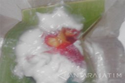 Mencicipi Bubur Sapar di Pasar Wonokromo