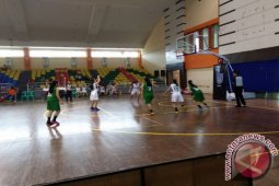 Basket Putri Menang, Putra Kalah