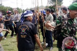 PEGELARAN TARI KURUNG