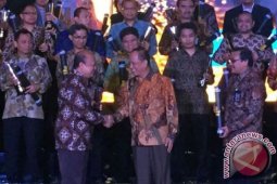 Pupuk Kaltim Raih Penghargaan Tertinggi Platinum SNI Award 2016