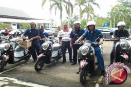 Pemkab Tabalong Berikan Bantuan Motor Bagi Kepsek