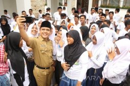 Bupati Banyuwangi Ajak Anak Yatim Gemar Membaca