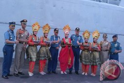96 taruna AAL disambut tari etnik Aceh