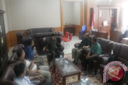 Bupati Paluta Terima Pengurus PWI Tabagsel