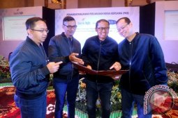Bank Bjb Salurkan Tunjangan Guru Rp12 Triliun