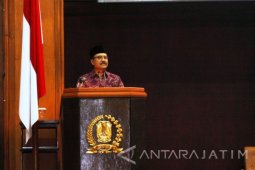 Pemprov Jatim Sepakati Raperda Penggabungan Dua BUMD