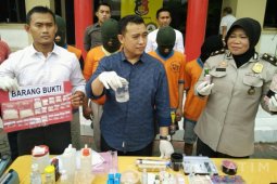 Polrestabes Surabaya Gerebek Industri Rumahan Produksi Sabu