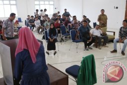 Pemilih pemula Lhokseumawe dilatih gunakan hak pilih