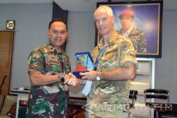 Atase Pertahanan AL Negara Sahabat Kunjungi Pasmar-1