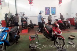 Disperindag Jember Berikan Pelatihan Kerja Otomotif dan Las