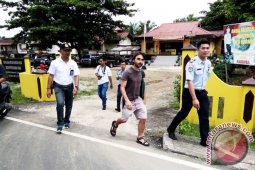 Empat WNA Terjaring Razia Di Kapuas Hulu