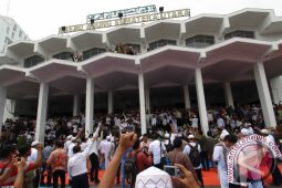 DEMO PERNISTAAN AGAMA
