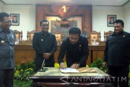 DPRD Tulungagung Tetapkan APBD 2017 Rp2,4 Triliun