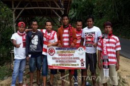"Taretan Dhibik" Ubah Citra Madura Melalui Bola