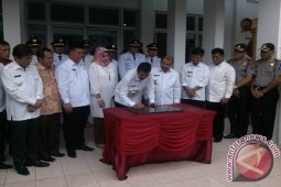 Gubsu Resmikan Kantor Wali Kota Gunungsitoli
